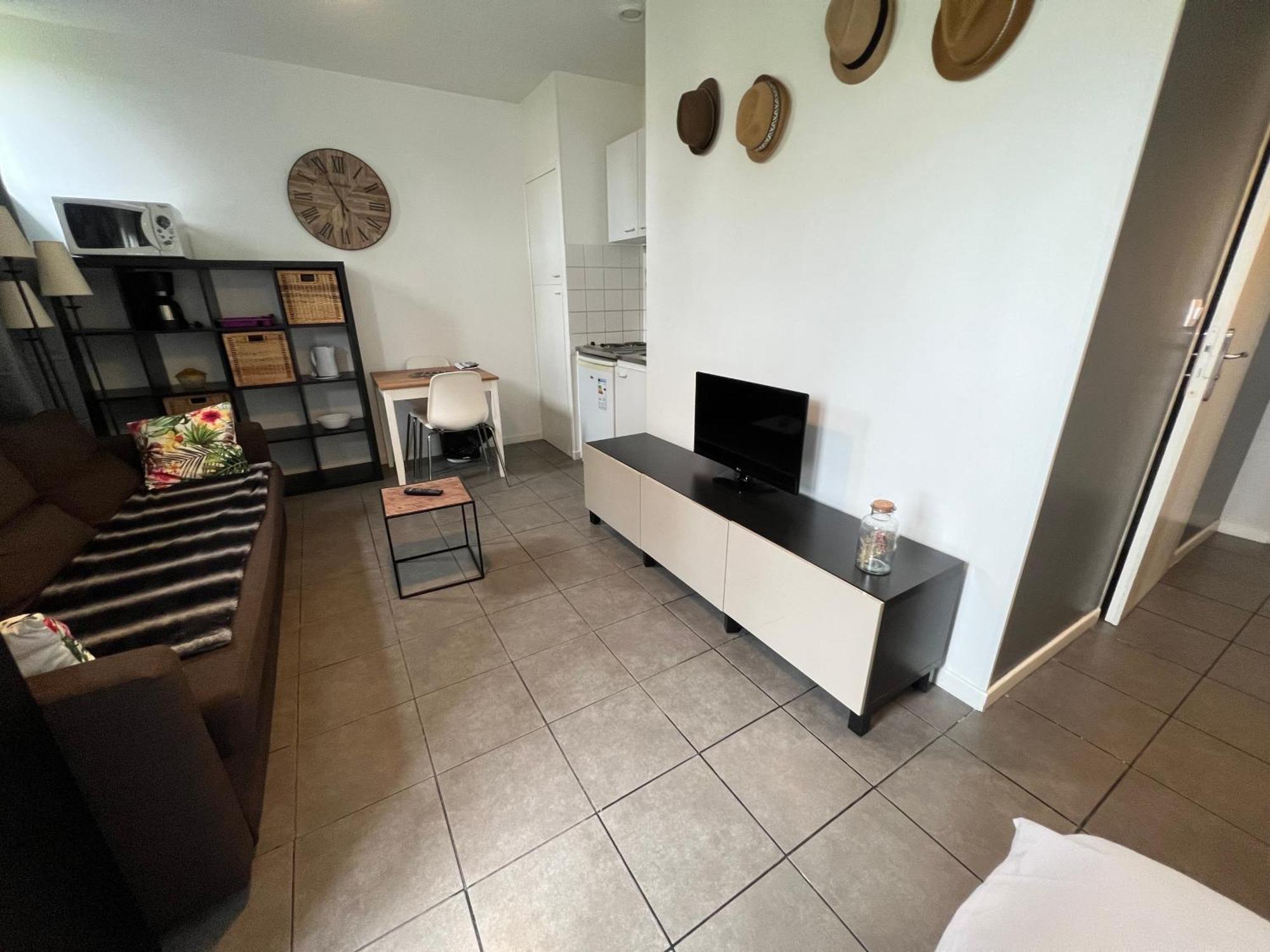 Apartamento La Paille Metz Luxembourg Parking Un-Sejour-A-Part Exterior foto
